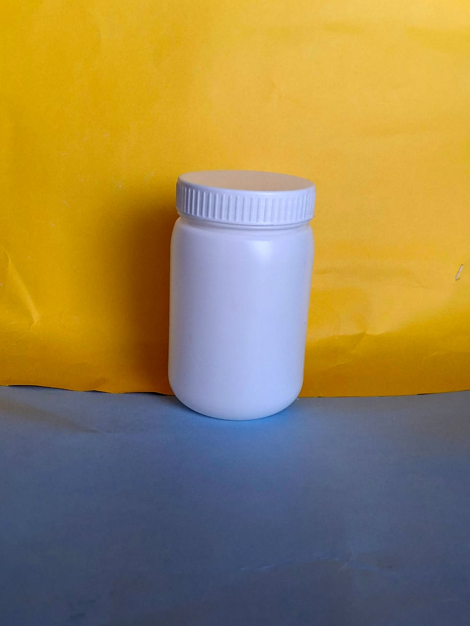 Image Round HDPE Jar (100-150 gm)