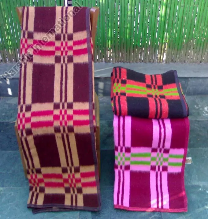 Acrylic Check Pattern Blanket (2Kg)