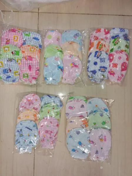 Image Baby Printed Mittens