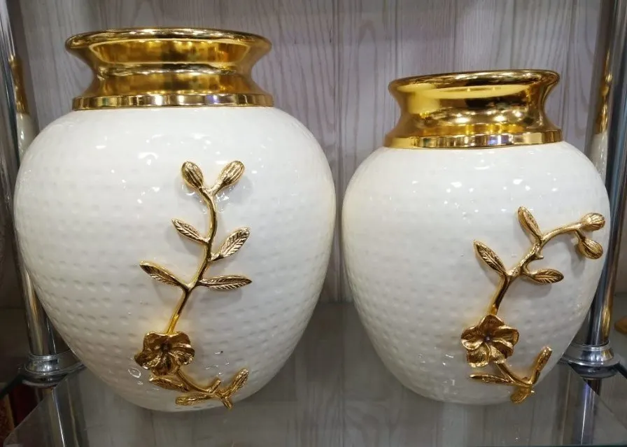 Plain White Decorative Iron Flower Vase