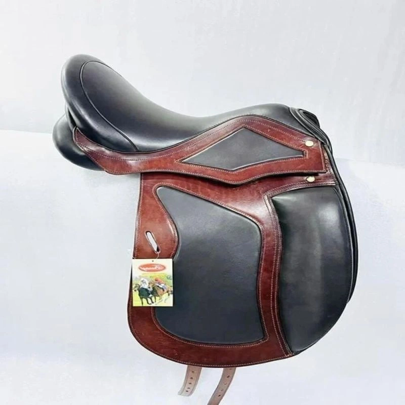 Image 17.5 Inch Leather Dressage Saddle